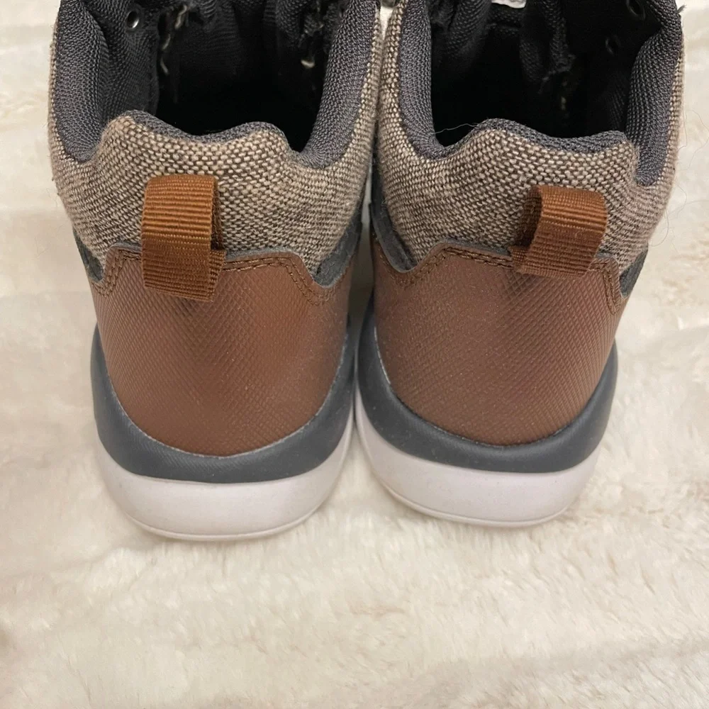 Boys Kids Perry Ellis Gray and Brown High-Top Sneakers Casual Size 6
